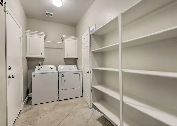 Holiday home Heated Pool & Hot Tub: Family In Gilbert